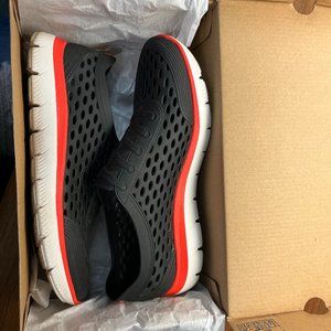 Skechers Foamies Summit Slip-On Women's Shoes Black/Red